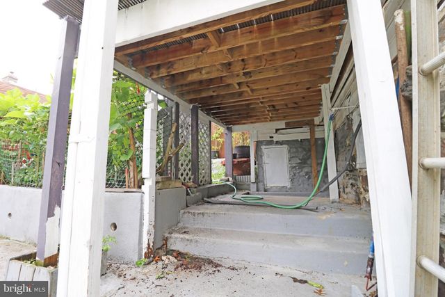 111 OAKLEY RD, Upper Darby, PA 19082