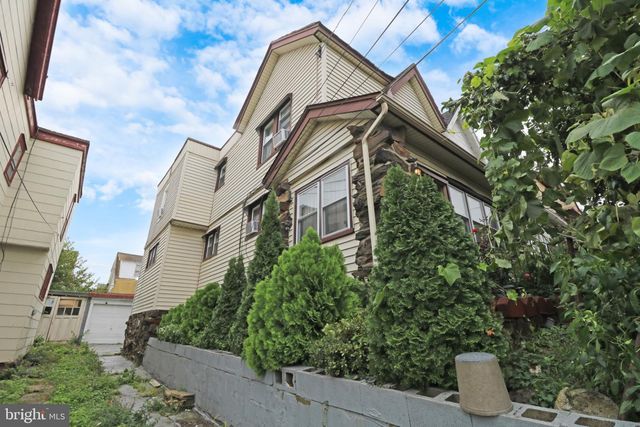111 OAKLEY RD, Upper Darby, PA 19082