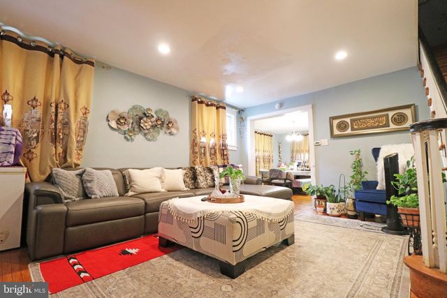 111 OAKLEY RD, Upper Darby, PA 19082