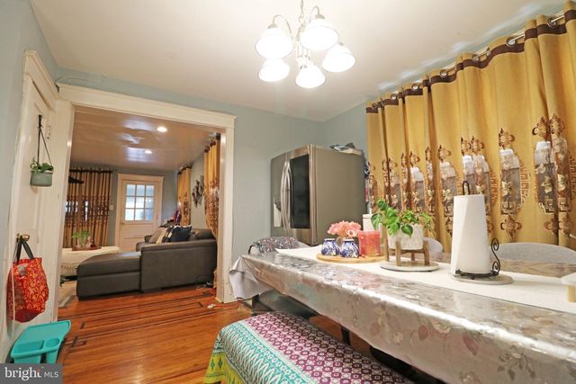 111 OAKLEY RD, Upper Darby, PA 19082