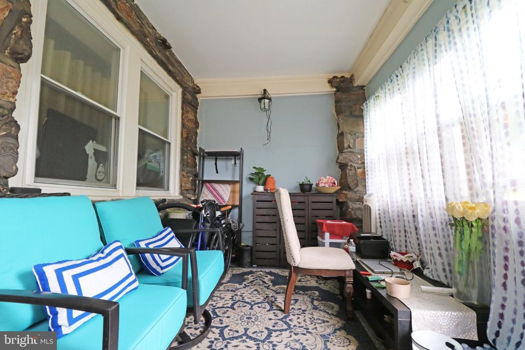 111 OAKLEY RD, UPPER DARBY, PA 19082 — photo 3