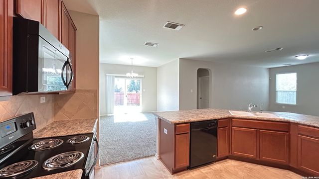 8423 BRAZOS PT, San Antonio, TX 78252
