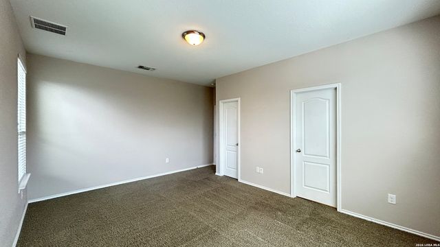 8423 BRAZOS PT, San Antonio, TX 78252