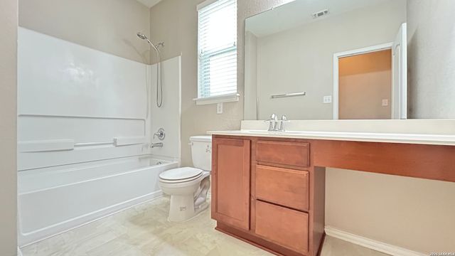 8423 BRAZOS PT, San Antonio, TX 78252