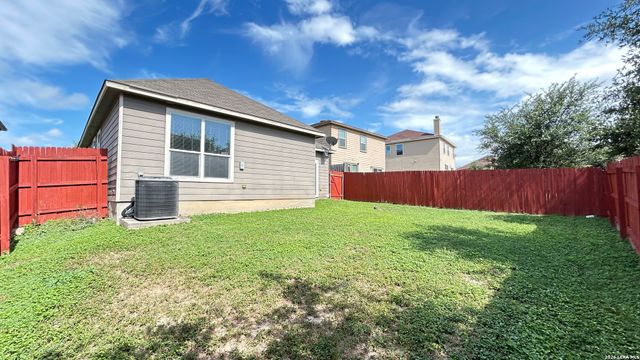 8423 BRAZOS PT, San Antonio, TX 78252