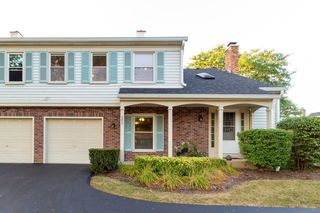 202 College Crossing 162, Rolling Meadows, IL 60008