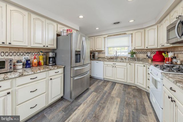 625 PORCHTOWN RD, Pittsgrove, NJ 08318