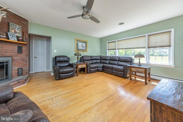 625 PORCHTOWN RD, Pittsgrove, NJ 08318