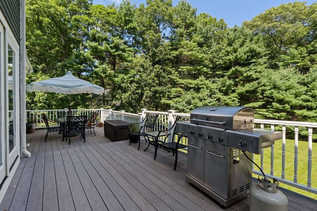 97 Farrar Farm Rd, Norwell, MA 02061