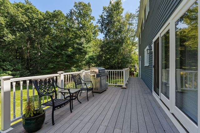 97 Farrar Farm Rd, Norwell, MA 02061