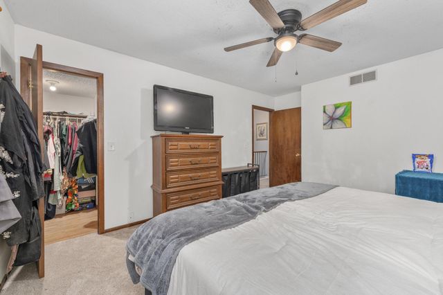 603 E 54th Street South, Wichita, KS 67216