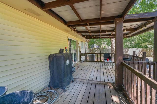 603 E 54th Street South, Wichita, KS 67216