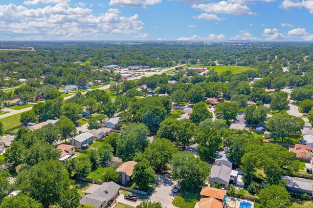 603 E 54th Street South, Wichita, KS 67216