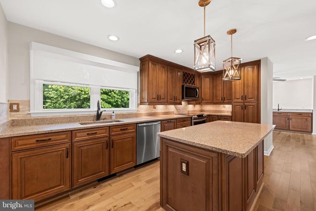 18611 SPRINGS RD, Jeffersonton, VA 22724