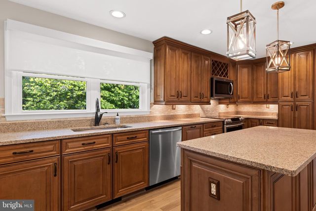 18611 SPRINGS RD, Jeffersonton, VA 22724