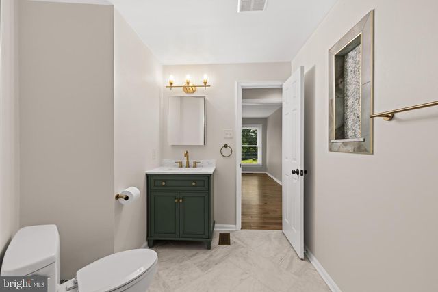 18611 SPRINGS RD, Jeffersonton, VA 22724