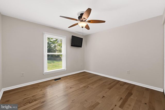 18611 SPRINGS RD, Jeffersonton, VA 22724
