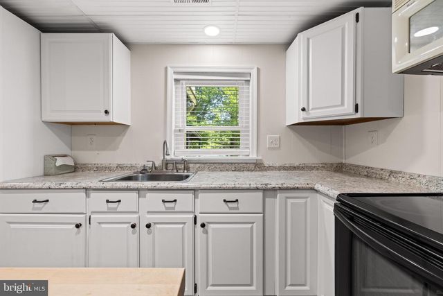 18611 SPRINGS RD, Jeffersonton, VA 22724
