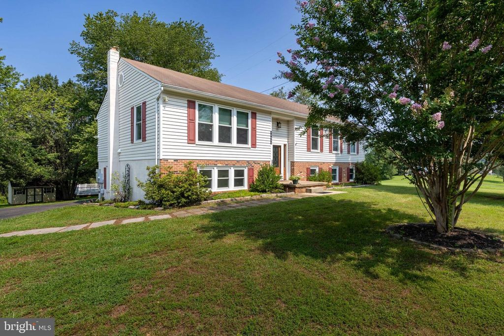 18611 SPRINGS RD, Jeffersonton, VA 22724