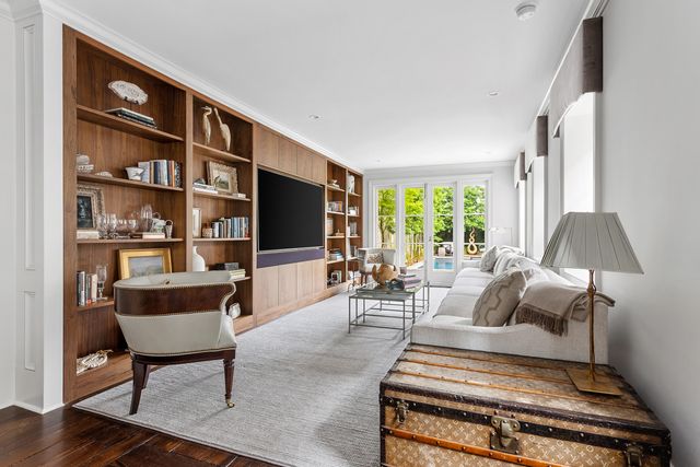 101 Tradd Street, Charleston, SC 29401