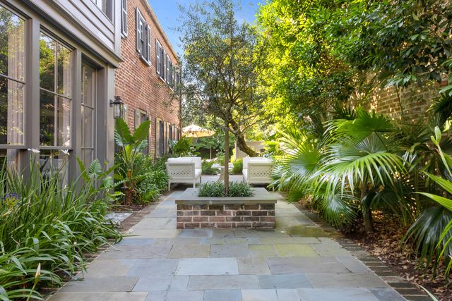 101 Tradd Street, Charleston, SC 29401