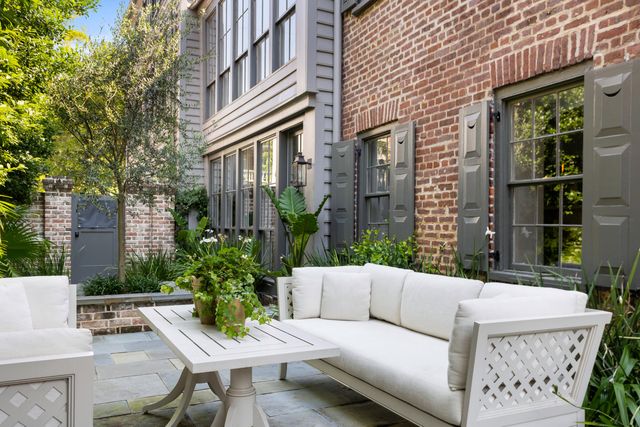 101 Tradd Street, Charleston, SC 29401