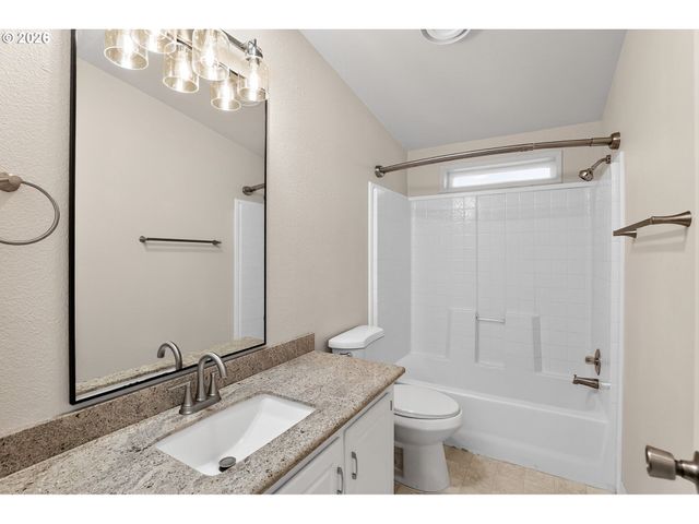 1949 Se PALMQUIST Rd 7, Gresham, OR 97080