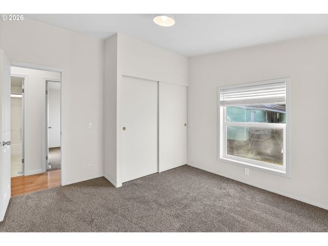 1949 Se PALMQUIST Rd 7, Gresham, OR 97080