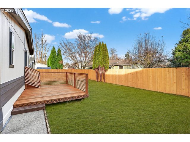 1949 Se PALMQUIST Rd 7, Gresham, OR 97080