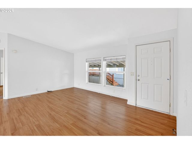 1949 Se PALMQUIST Rd 7, Gresham, OR 97080