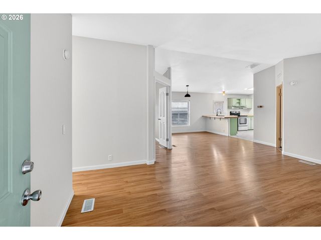 1949 Se PALMQUIST Rd 7, Gresham, OR 97080