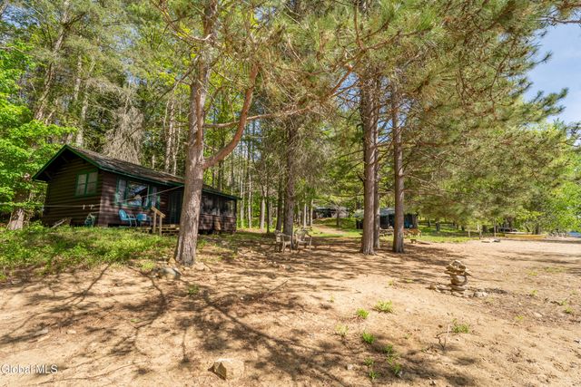 224 North Shore Road, Edinburg, NY 12835
