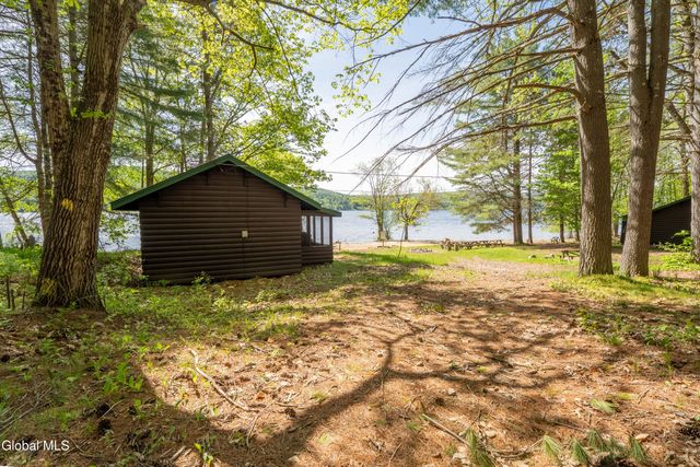 224 North Shore Road, Edinburg, NY 12835