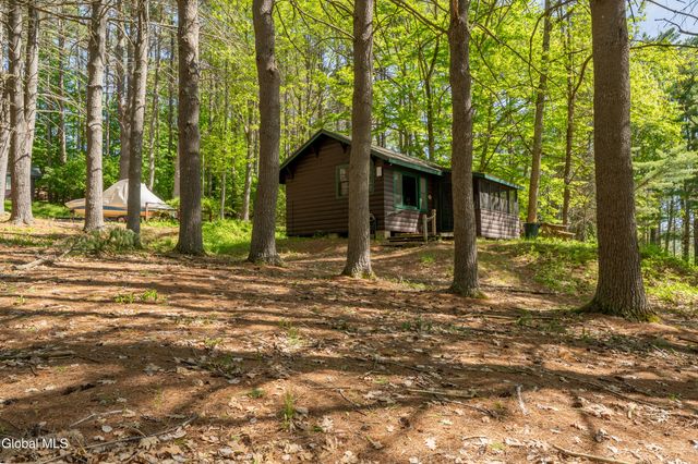224 North Shore Road, Edinburg, NY 12835