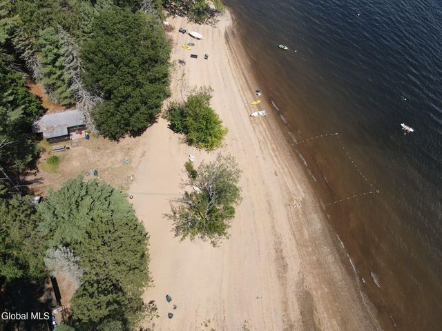 224 North Shore Road, Edinburg, NY 12835