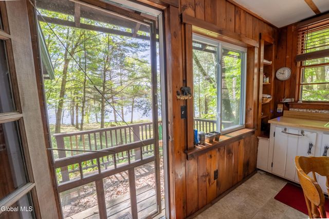224 North Shore Road, Edinburg, NY 12835