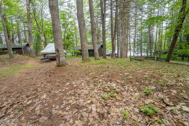 224 North Shore Road, Edinburg, NY 12835