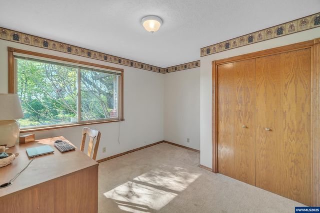6900 S Schneider Rd, Canby, OR 97013