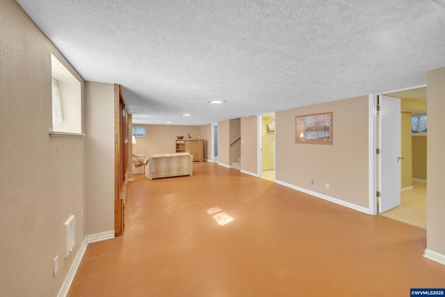 6900 S Schneider Rd, Canby, OR 97013