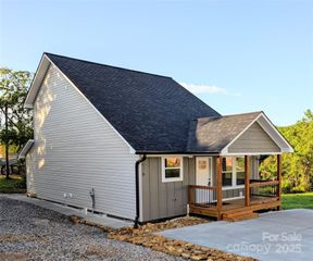 620 Miller Avenue, Marion, NC 28752