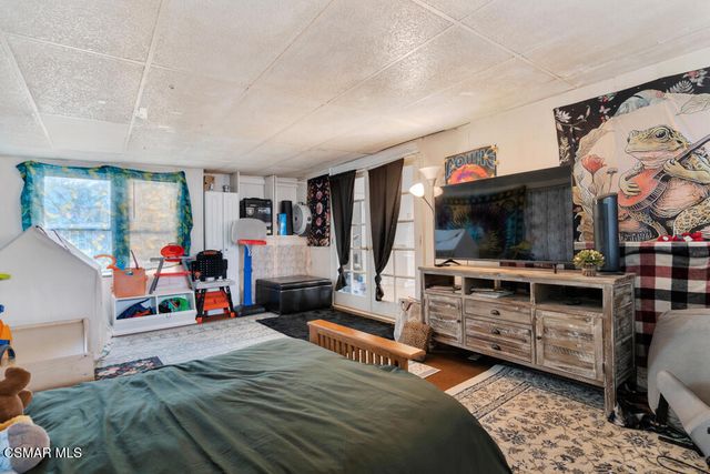 906 Granby Street, Simi Valley, CA 93065