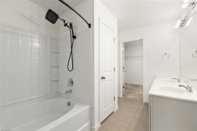 3048 Stauton Drive, Winston-salem, NC 27105