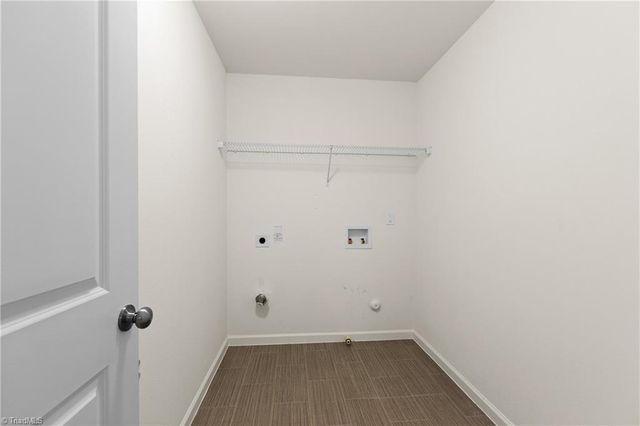 3048 Stauton Drive, Winston-salem, NC 27105