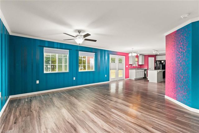 3048 Stauton Drive, Winston-salem, NC 27105