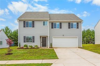 3048 Stauton Drive, Winston-salem, NC 27105