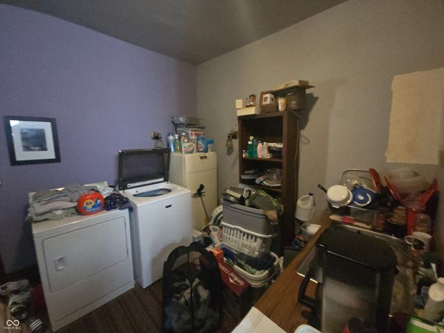 104 E North Street, Greenfield, IN 46140