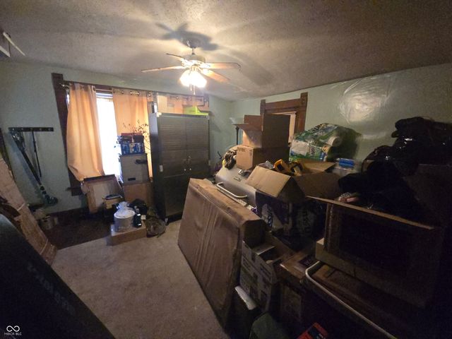 104 E North Street, Greenfield, IN 46140