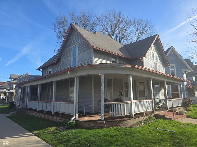 104 E North Street, Greenfield, IN 46140