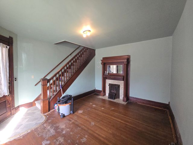 104 E North Street, Greenfield, IN 46140