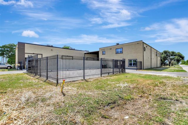 7900 Lane Street B, Houston, TX 77029